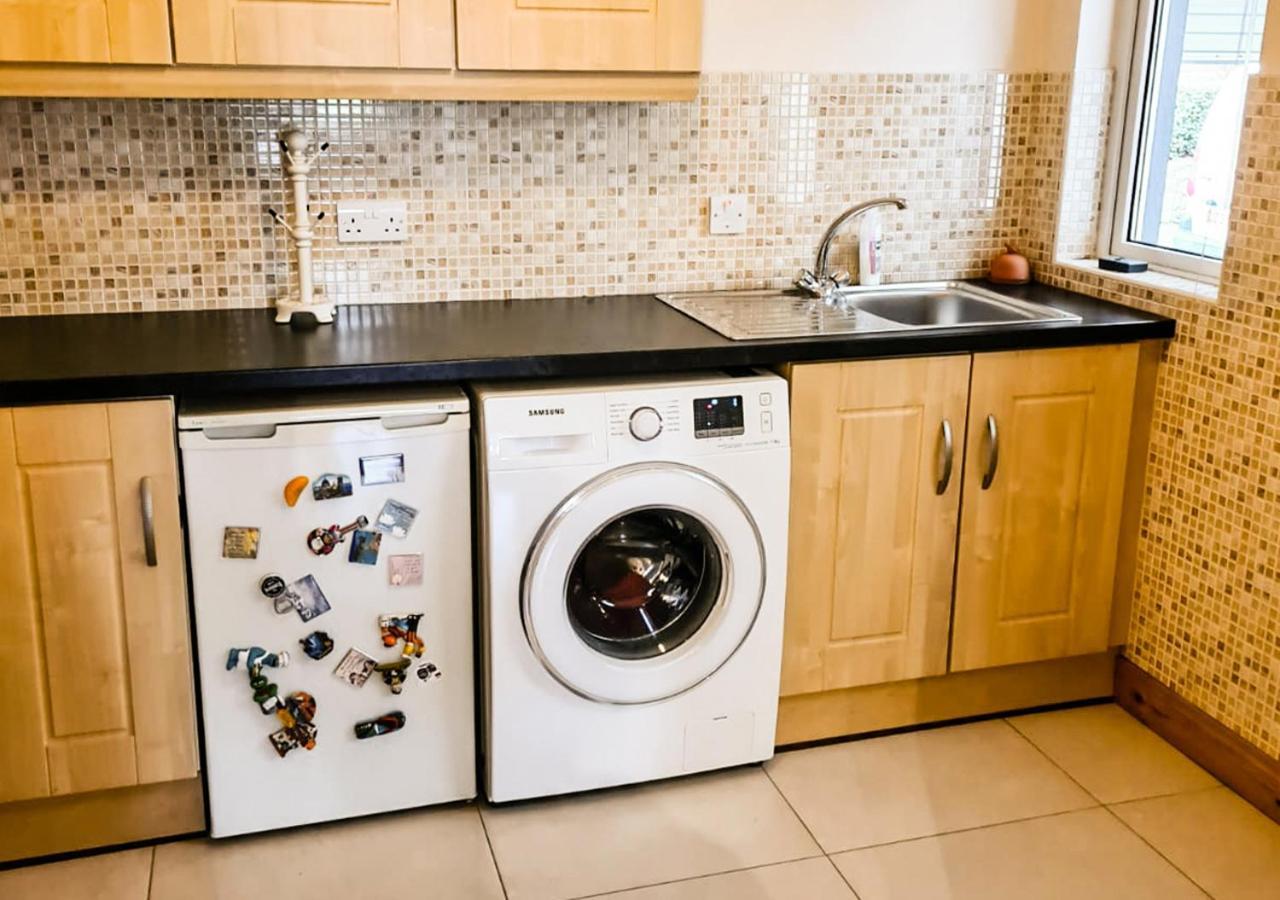 Moat Holiday Rental Lisnaskea 외부 사진
