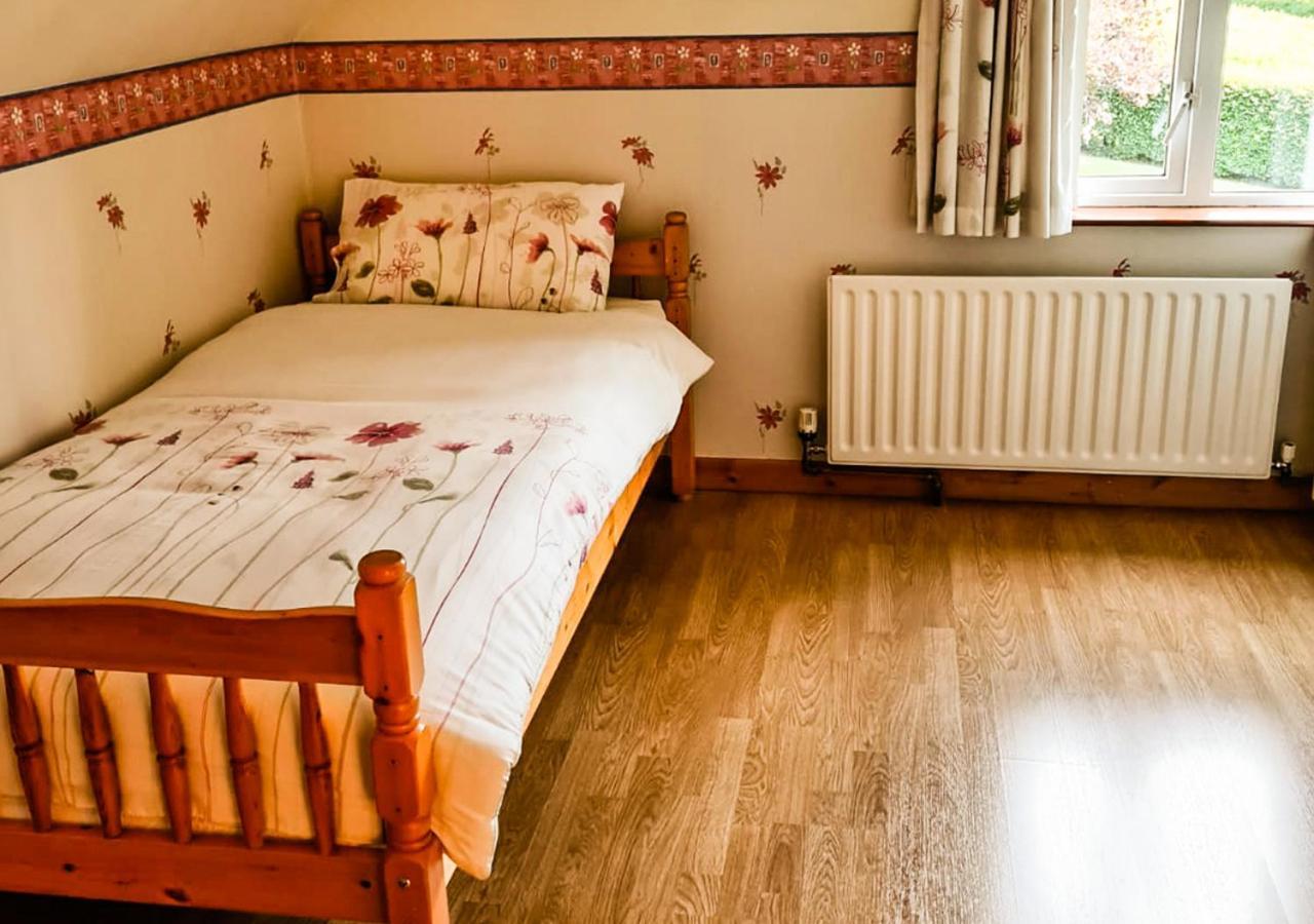 Moat Holiday Rental Lisnaskea 외부 사진